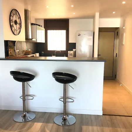 Bajo Apartment *